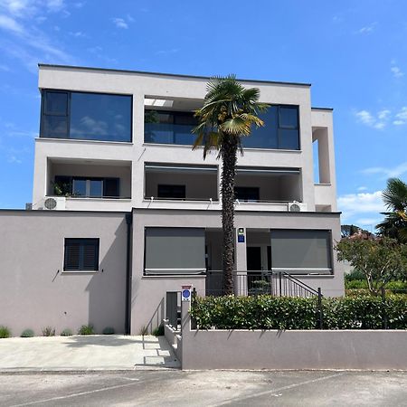 Stay In The Heart Of Porec - 50M To The Beach Екстер'єр фото