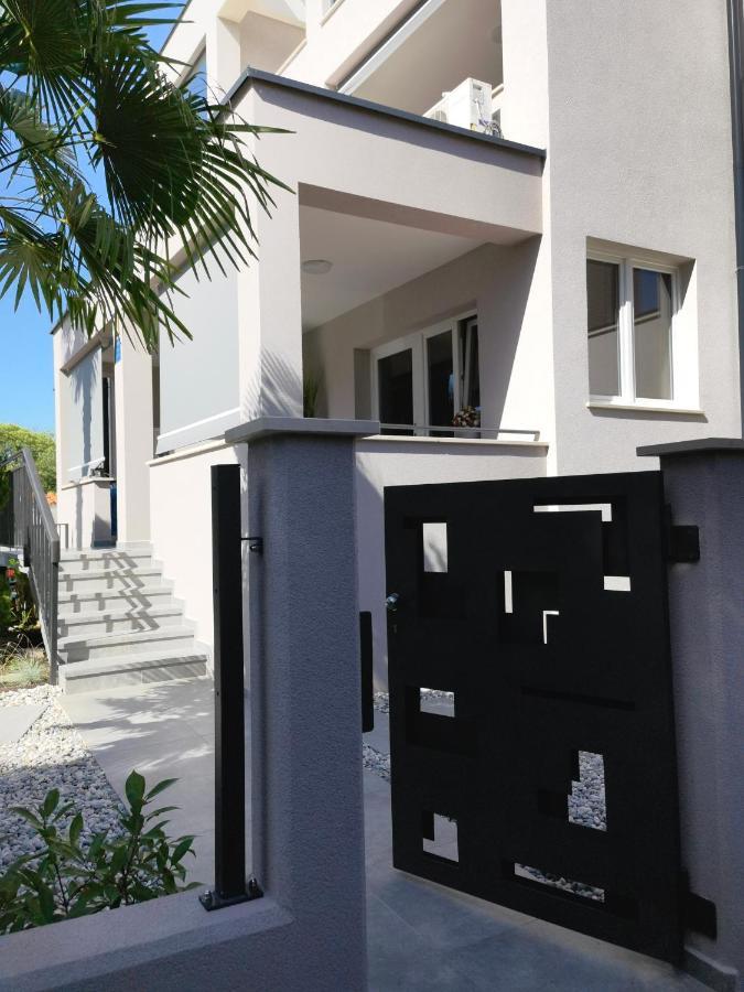 Stay In The Heart Of Porec - 50M To The Beach Екстер'єр фото