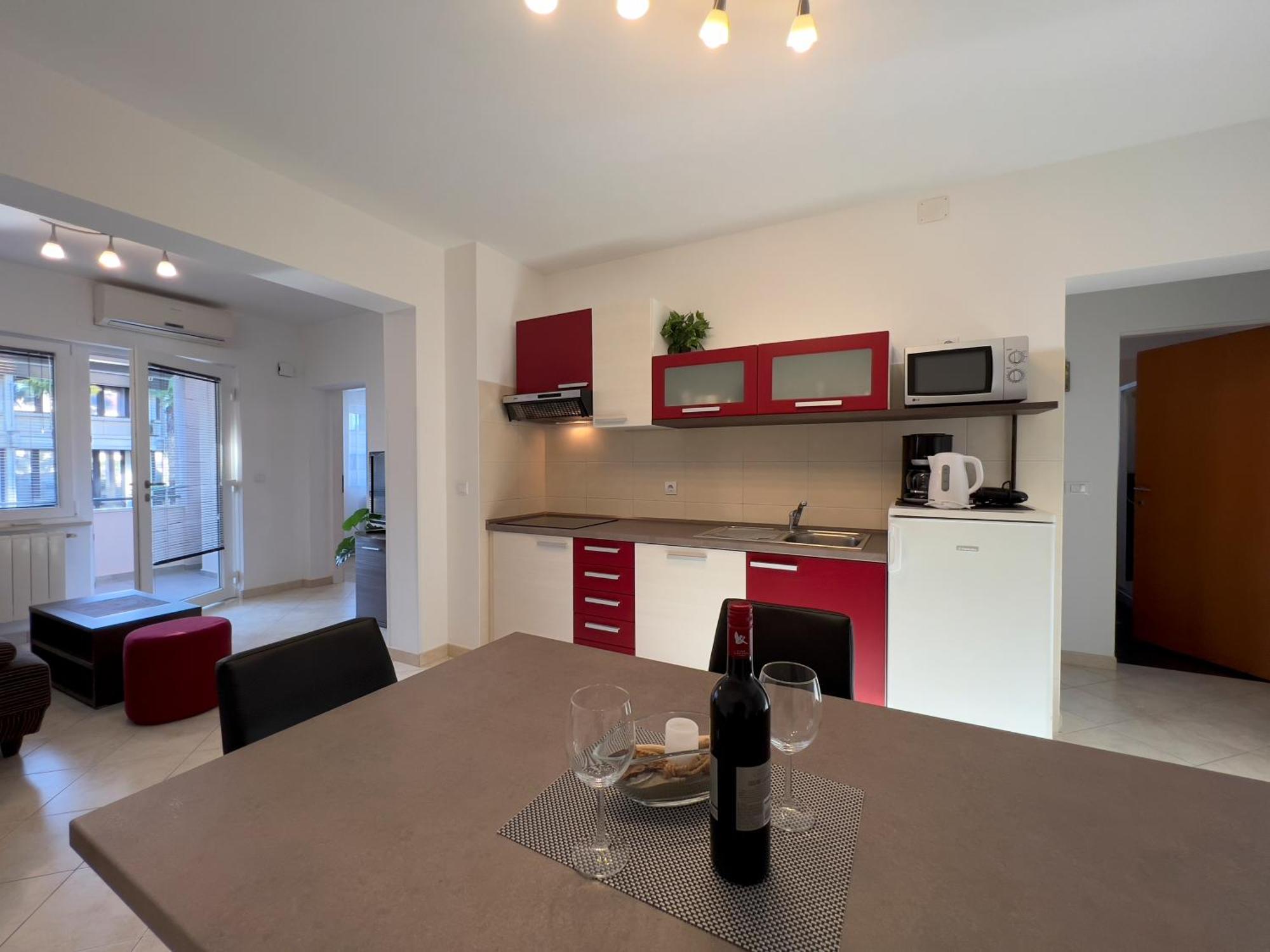 Stay In The Heart Of Porec - 50M To The Beach Екстер'єр фото