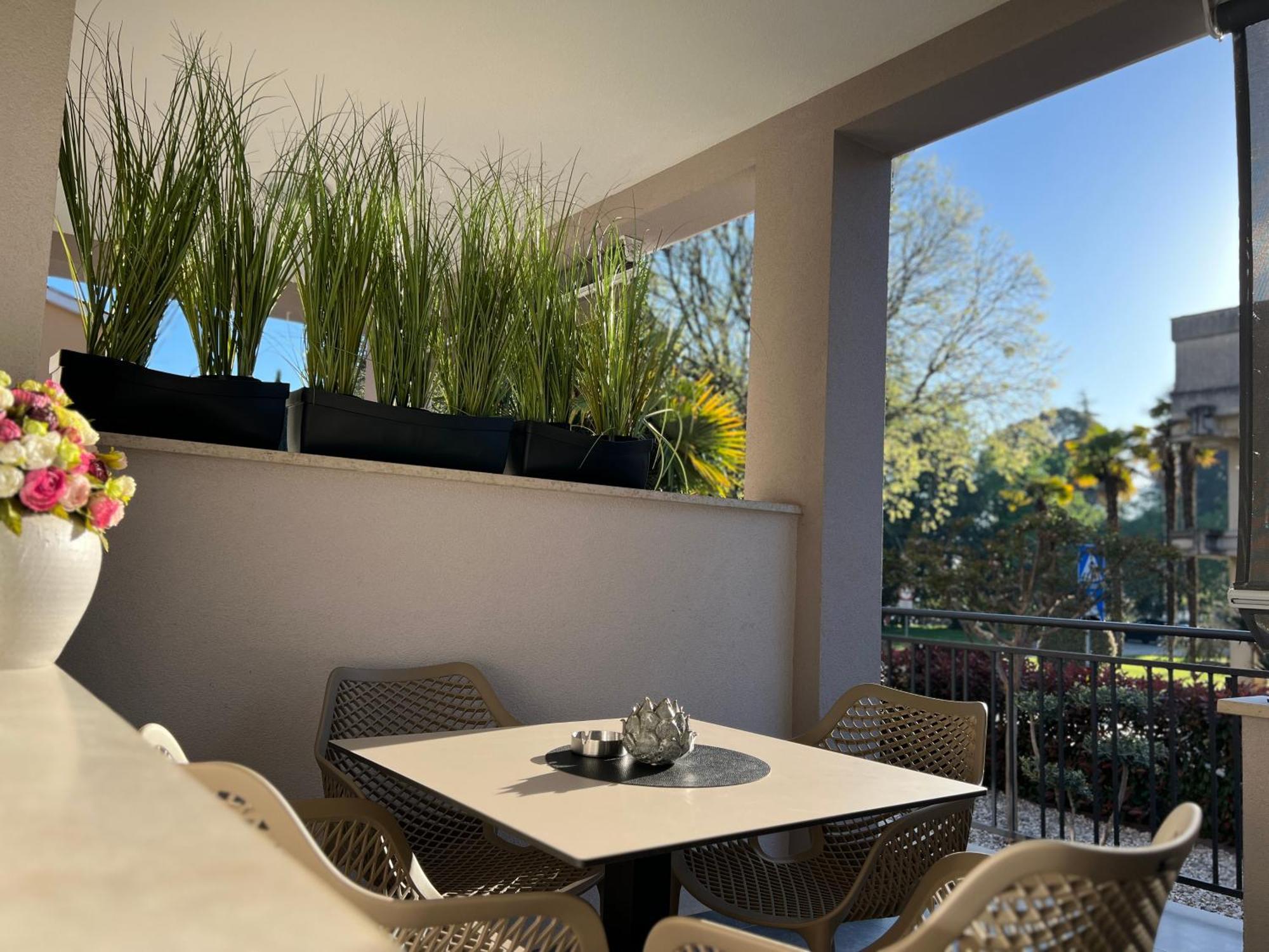 Stay In The Heart Of Porec - 50M To The Beach Екстер'єр фото