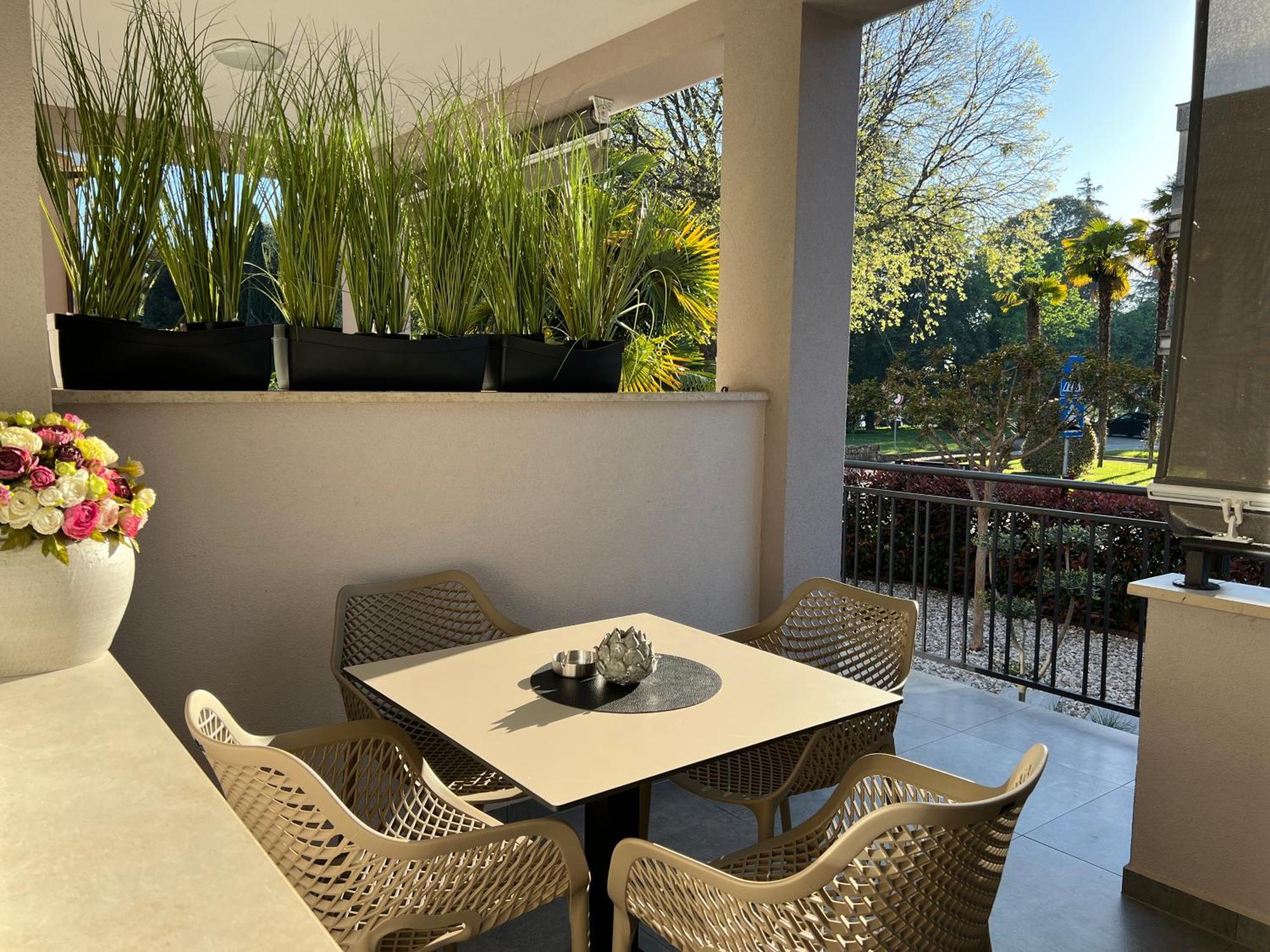 Stay In The Heart Of Porec - 50M To The Beach Екстер'єр фото