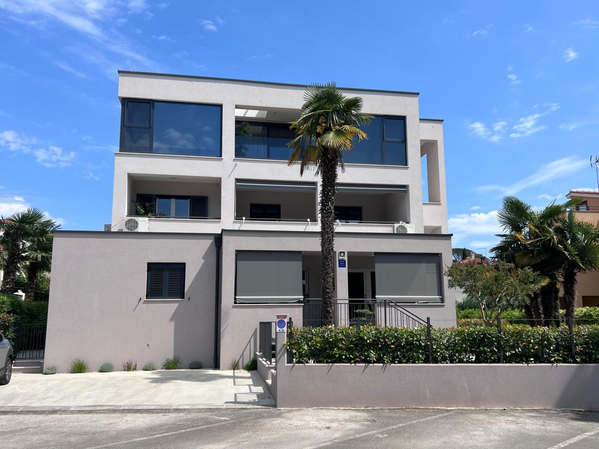 Stay In The Heart Of Porec - 50M To The Beach Екстер'єр фото